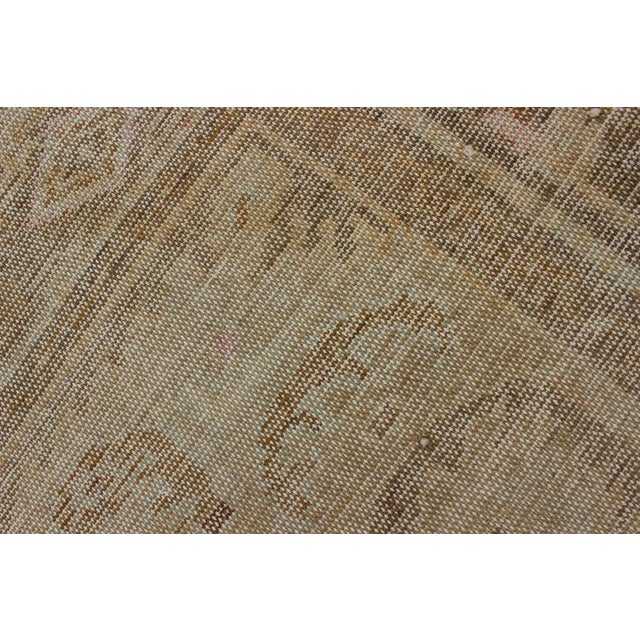 Early 20th Century Large Square Size Vintage Turkish Oushak Rug in Earthy Tones With Medallion For Sale - Image 12 of 12