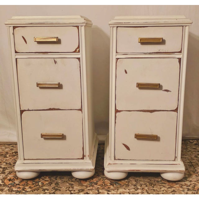 French Country Late 19th Century Pair of Painted Butler Style French Country Chic Nightstands For Sale - Image 3 of 11