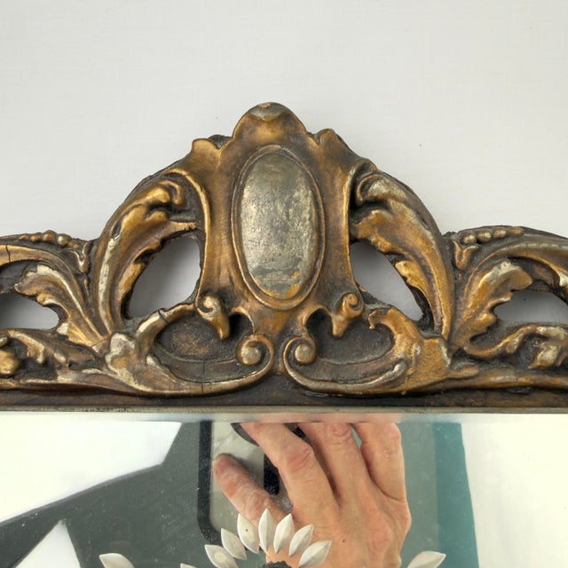 1930’s Wood & Gesso Etched Mirror - Leaf and Medallion Motif For Sale - Image 4 of 12