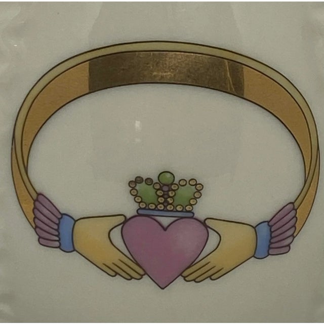 Traditional 2000 Donegal Parian China Claddagh Ring Vase, Ireland For Sale - Image 3 of 12