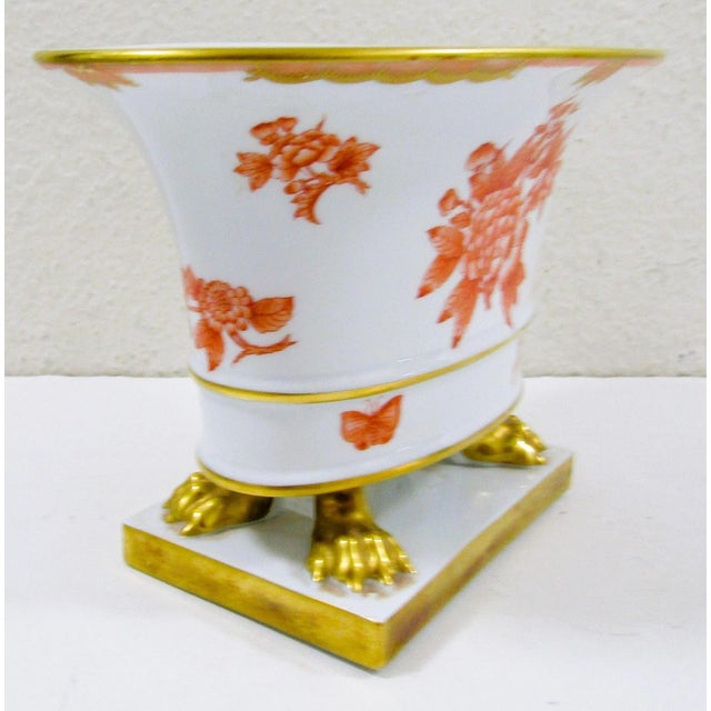 Ceramic 1940s Herend Porcelain Claw Footed Hand Painted Chinese Bouquet Rust Apponyi Orange Vase For Sale - Image 7 of 16