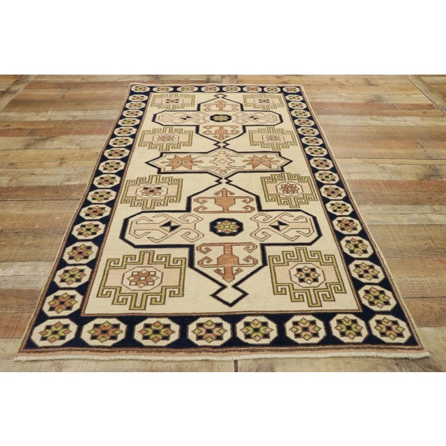 Beige Vintage Turkish Oushak Rug - 03'05 X 05'10 For Sale - Image 8 of 9