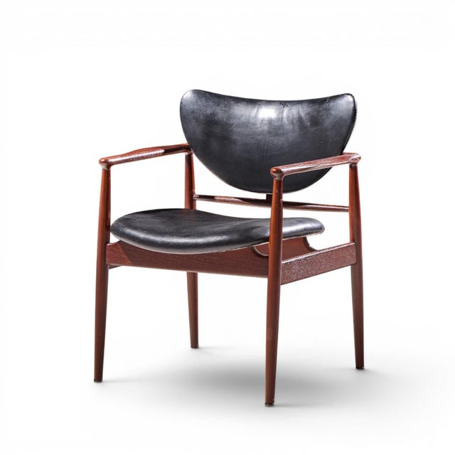 Finn Juhl for Niels Vodder Model Nv-48 Mid Century Danish Teak Lounge Chairs - Pair For Sale In Chicago - Image 6 of 12