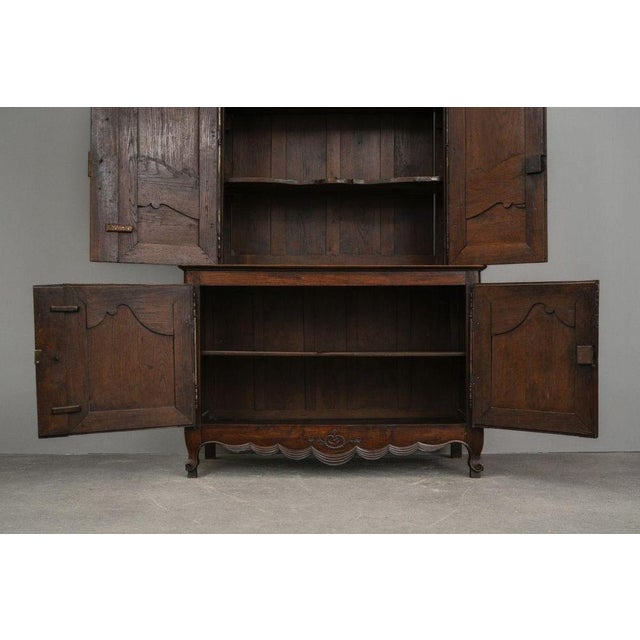 Baroque Buffet Cupboard in Walnut, 18th Century For Sale - Image 12 of 18