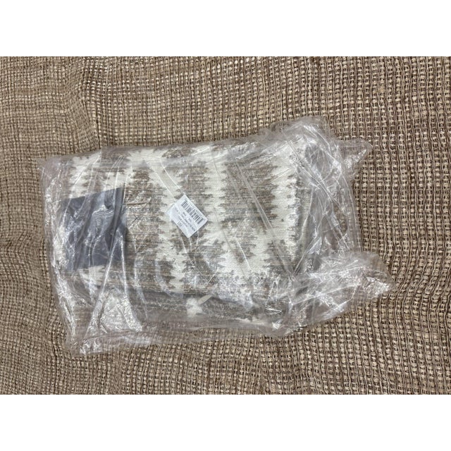 Restoration Hardware Rh Restoration Hardware Nazaré Block Print Pillow Cover 13" × 21" Lumbar For Sale - Image 4 of 14