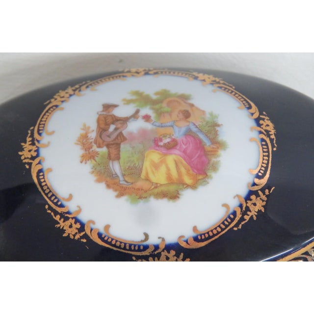 Limoges, France Limoges Castel Oval Trinket Box Cobalt Blue 22k Gold Trim Courting Couple 5190b For Sale - Image 4 of 14