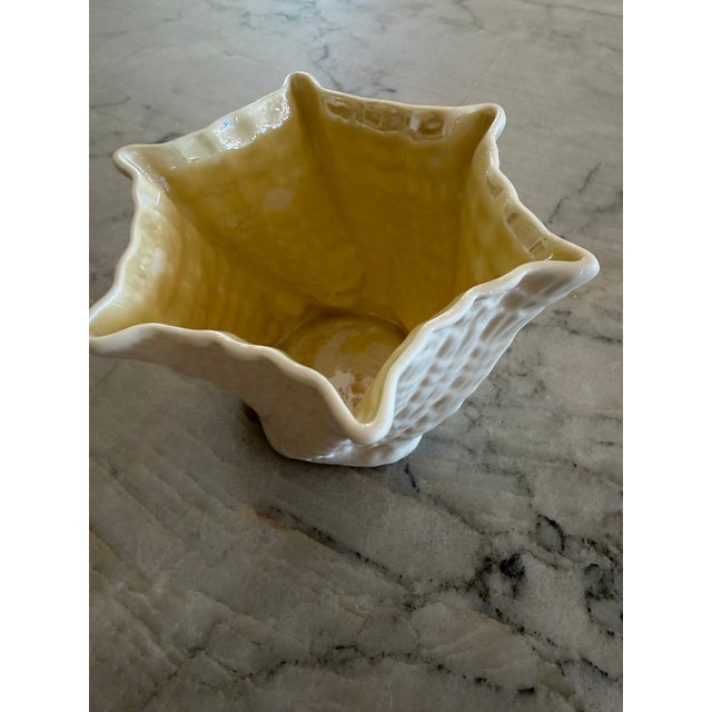 1950s 1950s Belleek Iridescent Cream-Colored Limpet Pattern Small Vase For Sale - Image 5 of 7