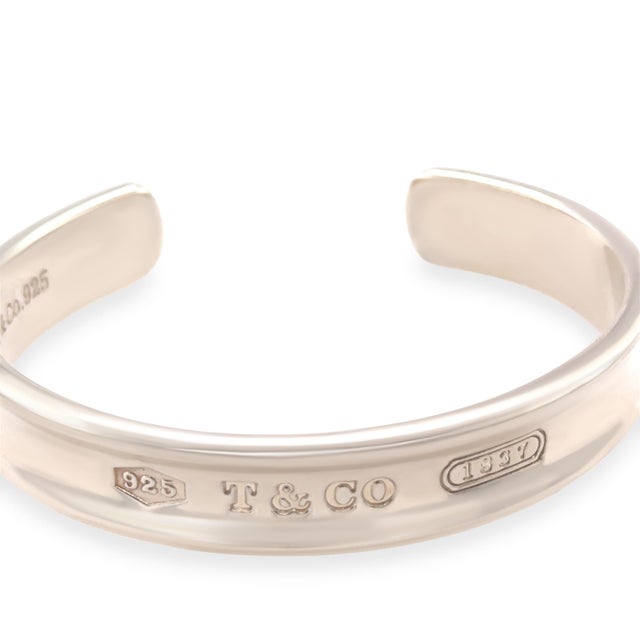 Contemporary 1990s Tiffany & Co Vintage Sterling Silver 1837 Bracelet 47.48g For Sale - Image 3 of 8