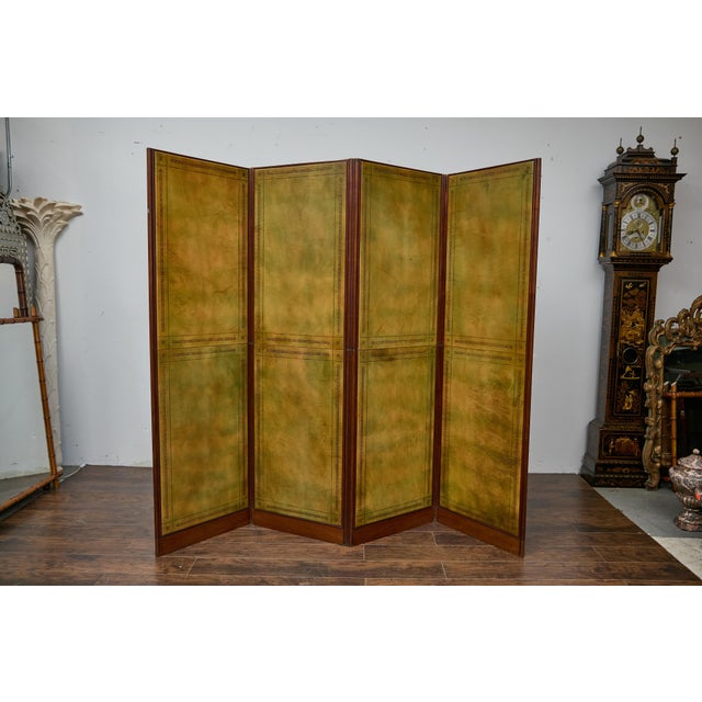 Early 20th Century Antique English Leather Four-Panel Room Divider, Early 1900s Decorative Screen For Sale - Image 5 of 12
