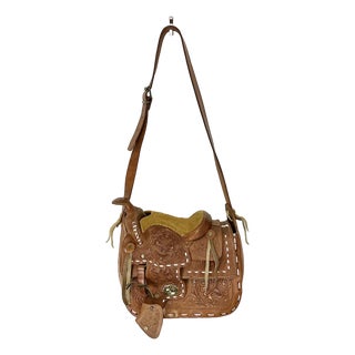 1980s Vintage Southwestern Americana Tooled Leather Trompe I’Oeil Saddle Shoulder Handbag For Sale