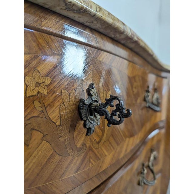 Brown Chest of Drawers in Rosewood Marquetry For Sale - Image 8 of 11