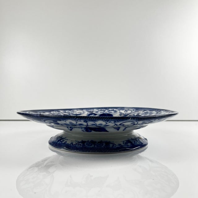 19th Century Blue Earthenware Flora Plate on Pedestal from Creil and Montereau For Sale - Image 4 of 10