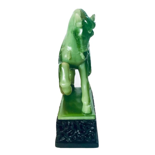 Chinese 1960s Gino Ruggeri for Wony, Italy Decorative Carved Faux Green Jade Chinese War Horse Figurine For Sale - Image 3 of 7