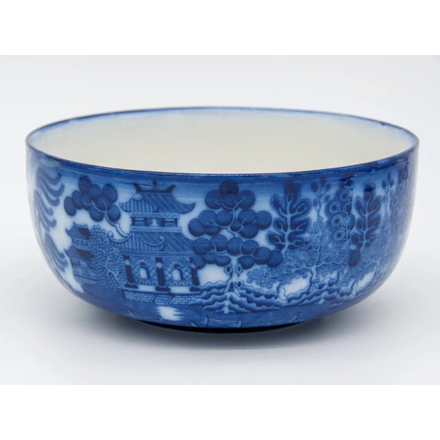 Chinoiserie Early 20th Century Willow Flow Blue Bowl For Sale - Image 3 of 10