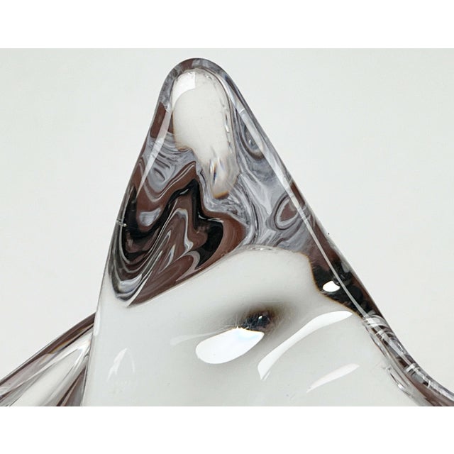 Large Mid-Century Modern Crystal Glass Fruit Bowl from Art Vannes, France, 1960s For Sale - Image 16 of 18