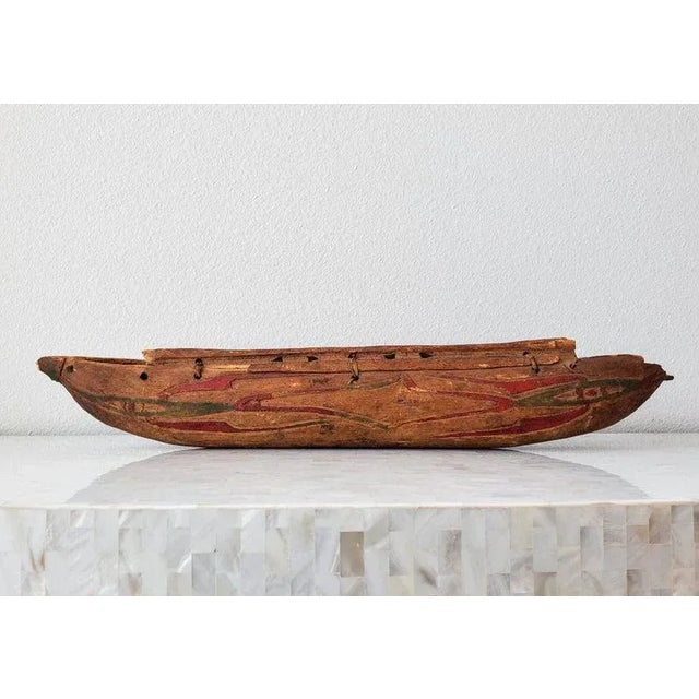 Scarce Native American Carved Painted Antique Dugout Canoe Model For Sale - Image 11 of 12