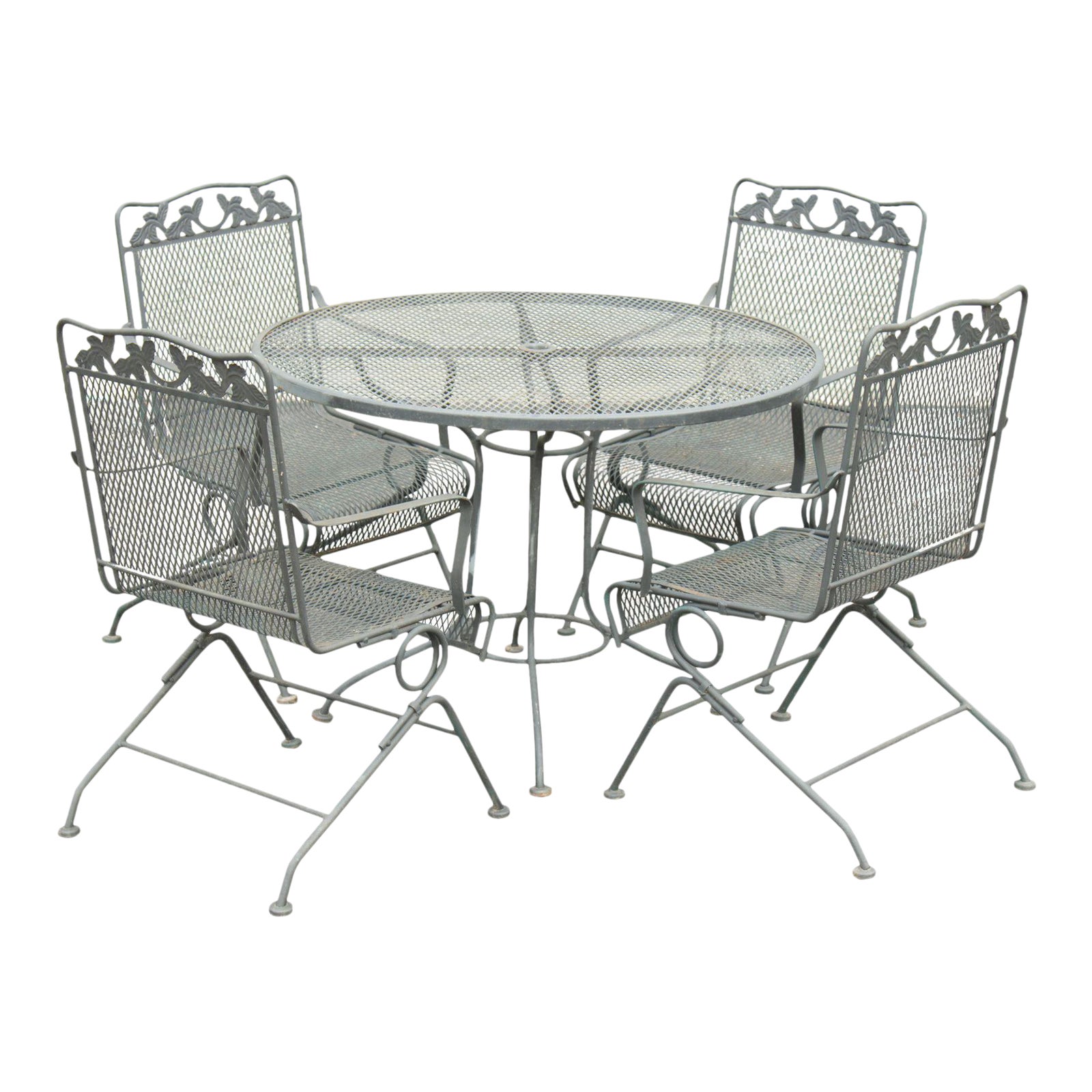 Vintage Wrought Iron Round Patio Or Garden Table And 4 Chairs Dining Set Chairish