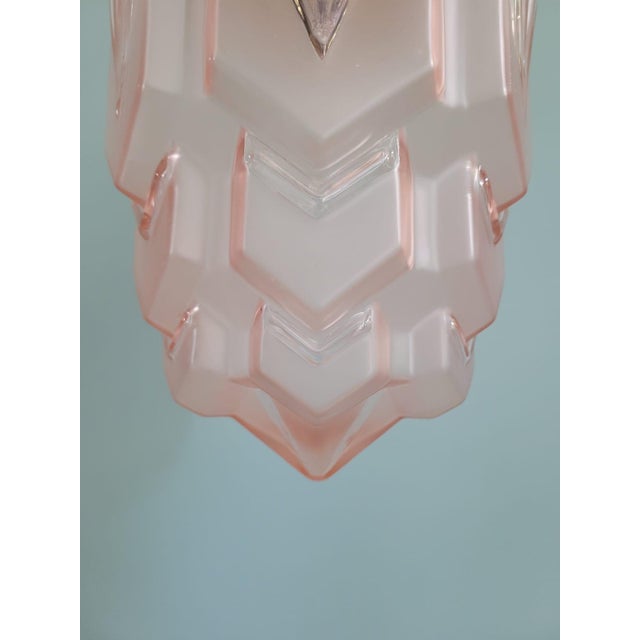 Art Deco Skyscraper Pendant Light in Frosted Pink Glass, 1920s For Sale - Image 6 of 14