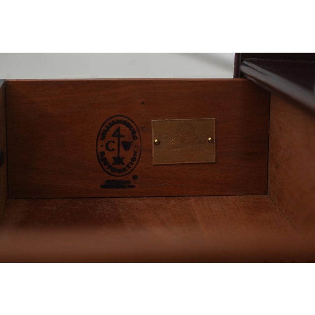 Stickley Colonial Williamsburg Mahogany What Not Shelf For Sale - Image 15 of 17