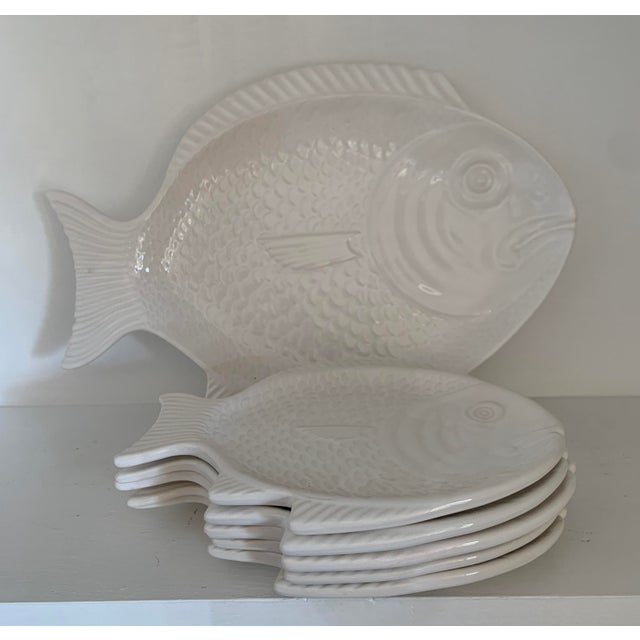 Mediterranean Vintage Secla Portugal Fish Plates & Platter - Set of 6 For Sale - Image 3 of 8