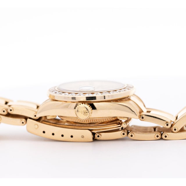 Vintage Rolex 18k Gold DateJust 28mm Diamond Bezel & Dial Watch For Sale In Miami - Image 6 of 9