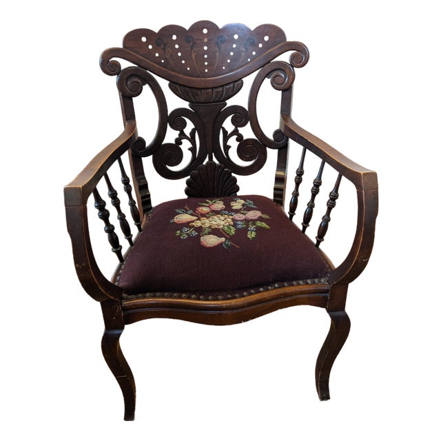 Early 20th Century Elegant Edwardian Armchair For Sale