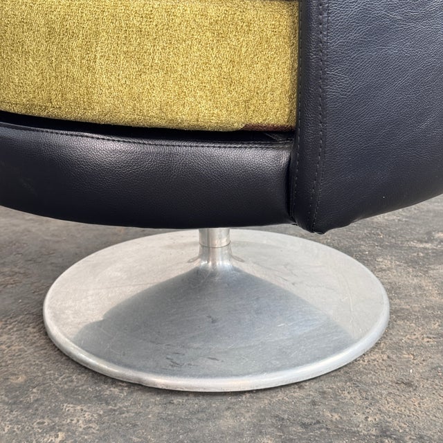 Hungarian Space Age Swivel Chairs, 1960s, Set of 2 For Sale - Image 9 of 13