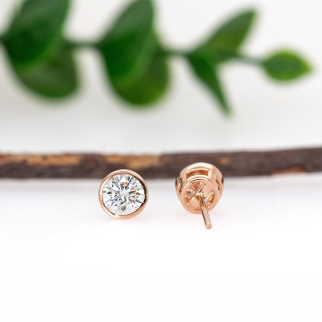 Bezel Setting Lab-Grown Diamond Solitaire Studs in Solid 14k Rose Gold | Rd 5mm For Sale In Columbus - Image 6 of 7