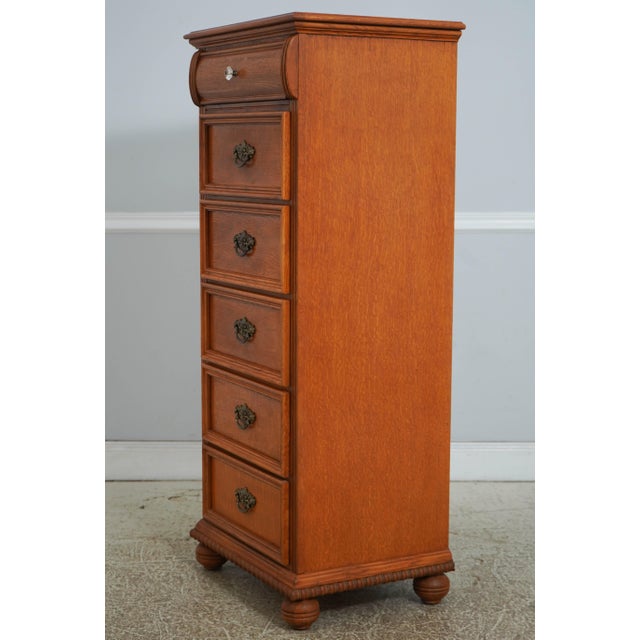 Age: Approx: 30 Years Old Details: Victorian Mansion Collection Bun Feet High Quality Construction Victorian Style Oak...