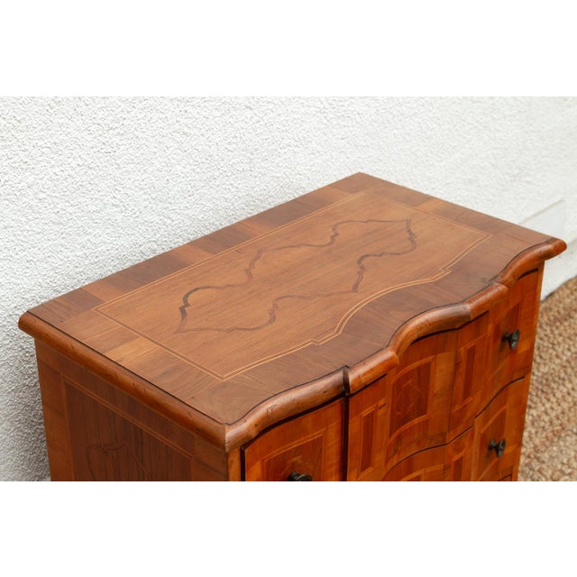 1960s Mid Century Italian Serpentine Walnut Small Dresser For Sale - Image 5 of 11