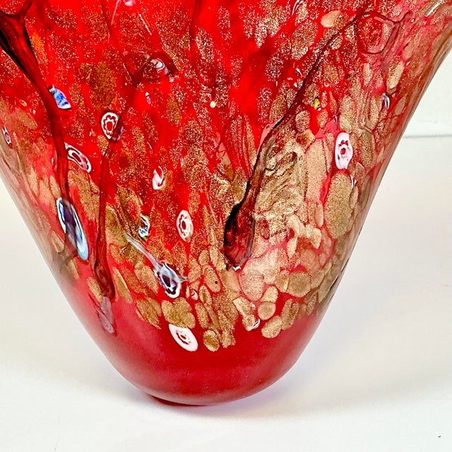 1970s Vintage Italian Venetian Blown Glass Handkerchief Red Vase, Murano Style. For Sale - Image 13 of 18