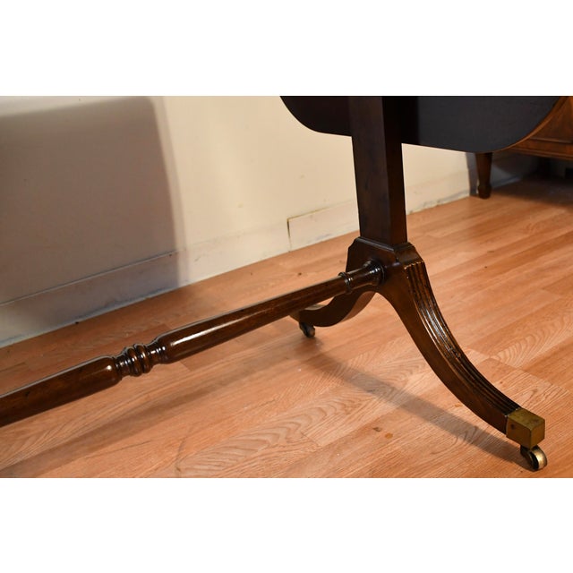 1920s 1920s Antique English Regency Mahogany Inlaid Drop-Leaf Table / Sofa Table For Sale - Image 5 of 15