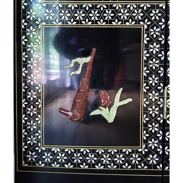 Mid 20th Century Chinese Export Six Panel Carved Soapstone Coromandel Screen For Sale - Image 5 of 15