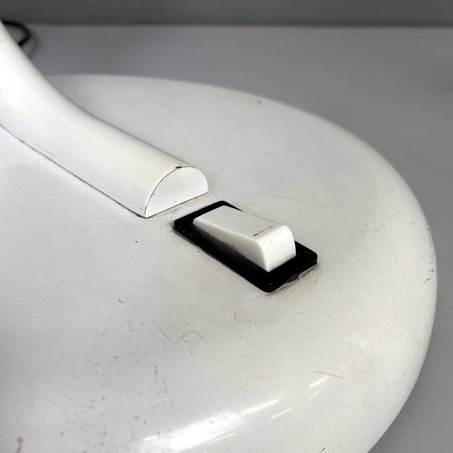 Mid-Century Modern Italian Round White Table Lamp from Stilnovo, 1960s For Sale - Image 13 of 16
