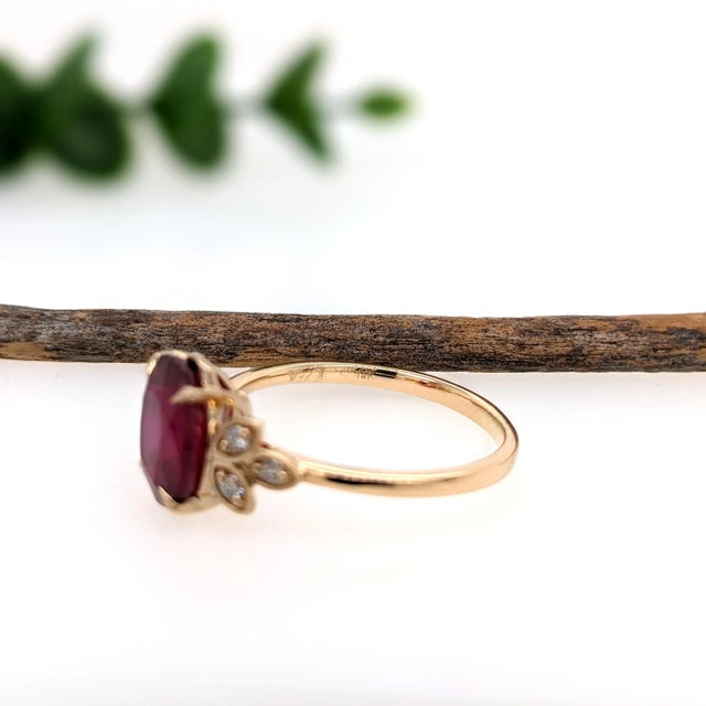 4ct Ruby Ring With Earth Mined Diamond Accents in Solid 14k Yellow Gold For Sale In Columbus - Image 6 of 6