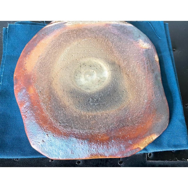 Set of Five Yohen-Kin Shino Ceramic Plates by Suzuki Tomio For Sale - Image 14 of 17