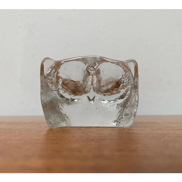 Mid-Century Scandinavian Art Glass Owl, 1960s, in Very Good conditions. Designed 1960 to 1969