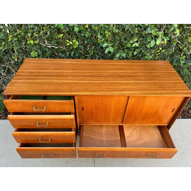 Mid Century Modern Sideboard/Credenza by Nathan For Sale - Image 15 of 17
