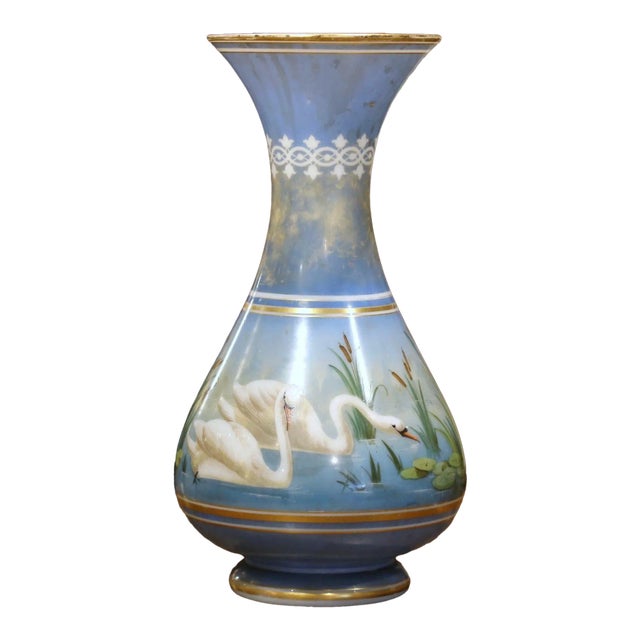 19th Century French Porcelaine De Paris Hand Painted Swan Motif Vase For Sale