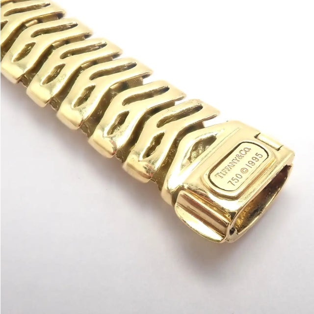 Metal Tiffany & Co. Vannerie Basket Weave Yellow Gold Bracelet 1995 For Sale - Image 7 of 11