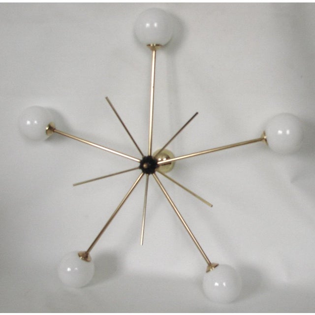 Brass and Glass Chandelier from Stilnovo, 1960s, in Very Good conditions. Designed 1960 to 1969 Up to 250V (Europe/UK...