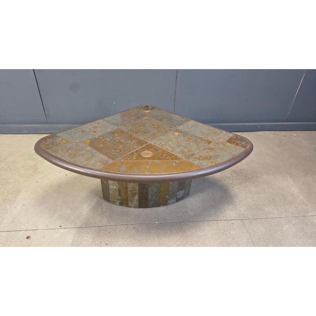 1980s Triangular Coffee Table in the style of Paul Kingma, 1980s For Sale - Image 5 of 18
