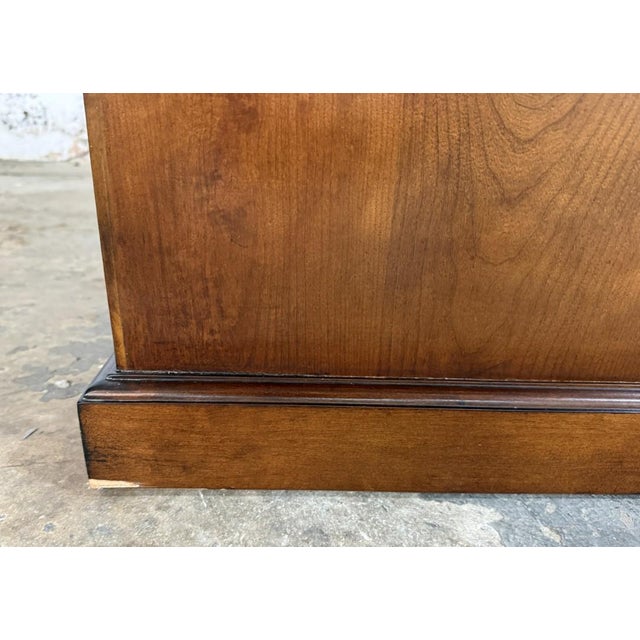Riverside Furniture Traditional Executive Desk For Sale - Image 15 of 18
