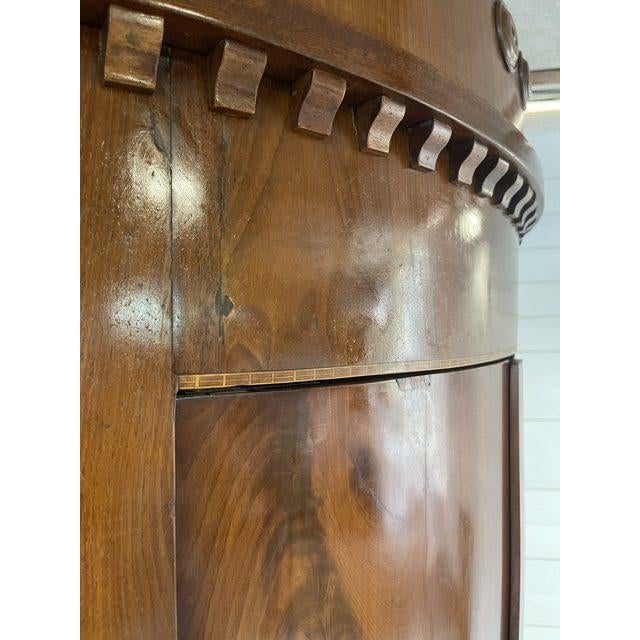 Antigue Biedermeier Corner Cabinet in Walnut Veneer, 1860s For Sale - Image 17 of 18