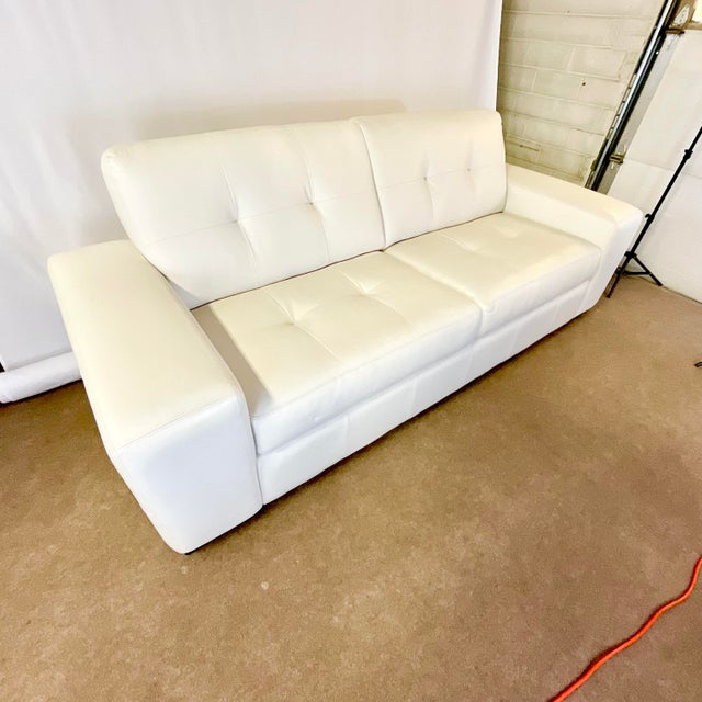 Early 21st C Modern Contemporary Cube White Leather Sofa, After Knoll. For Sale - Image 6 of 10