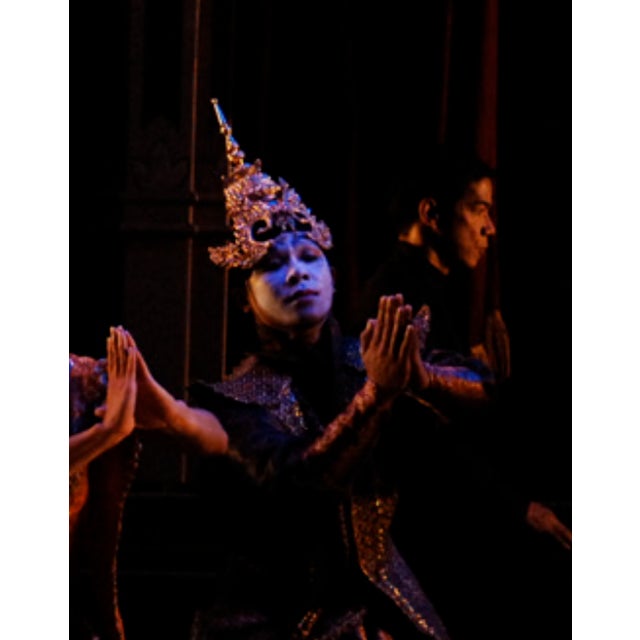 Gold Tim Yip Oscar Winner Royal Crown Sculpture King & I Broadway Prop Gold Leaf Asian Art Headdress For Sale - Image 8 of 10