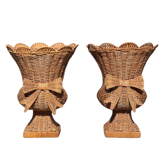 Pair Woven Rattan/Wicker Urns With Bows For Sale - Image 4 of 14