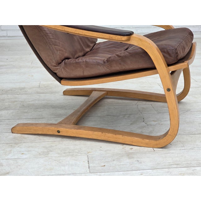Mid-Century Modern Swedish Leather and Bentwood Lounge Chair by Åke Fribytter, 1970s For Sale - Image 3 of 18