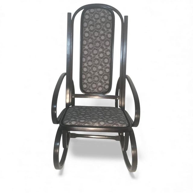 Original Bentwood Rocking Chair, Jacob & Josef Kohn, Austria, 1905–1910 – Model 835A This original bentwood rocking chair...