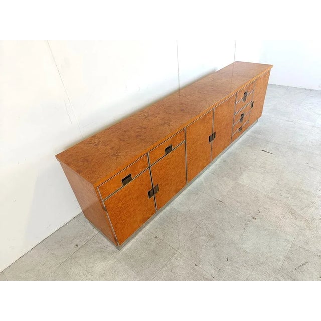 Vintage Italian Burl Wood Credenza, 1970s, in Good conditions. Designed 1970 to 1979